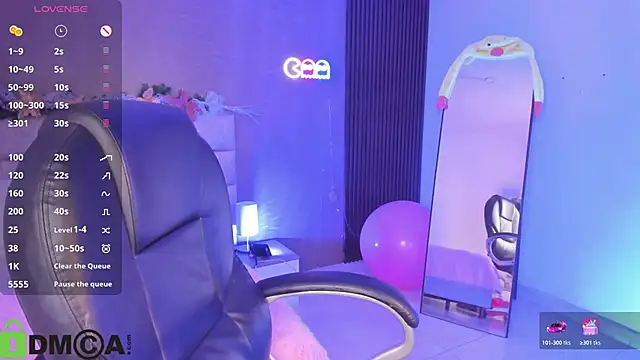 Arinextdoor's cam snapshot