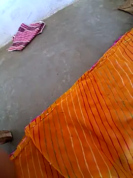 RAYI_Queen_3's cam snapshot