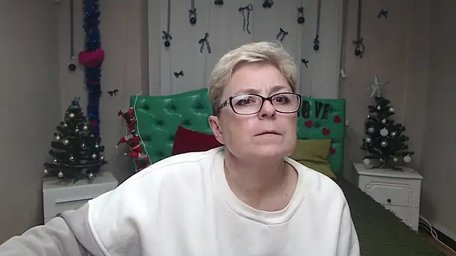 EmiliaGree's cam snapshot