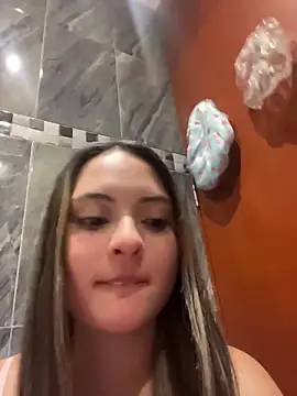 Lilaa2305's cam snapshot