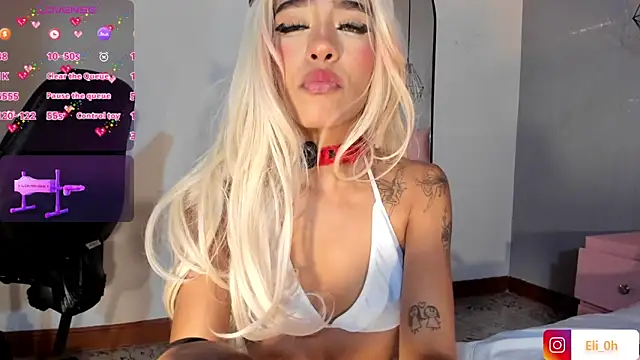 Emilyy_Queen's cam snapshot