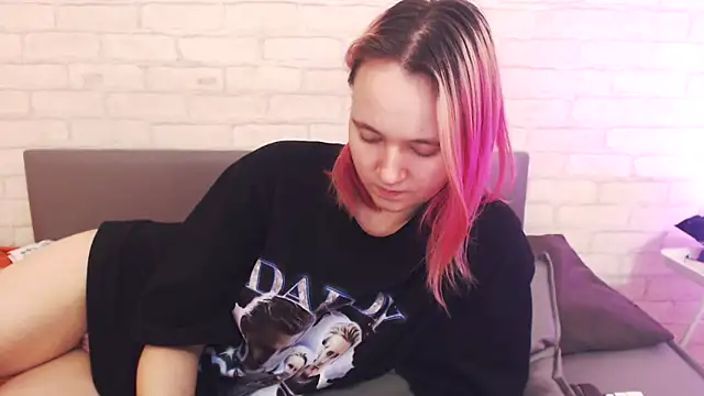 Ericha_Stone's cam snapshot