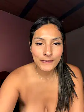 Cami_Leon2's cam snapshot