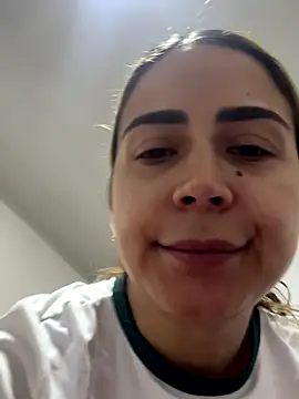 Lunazina's cam snapshot