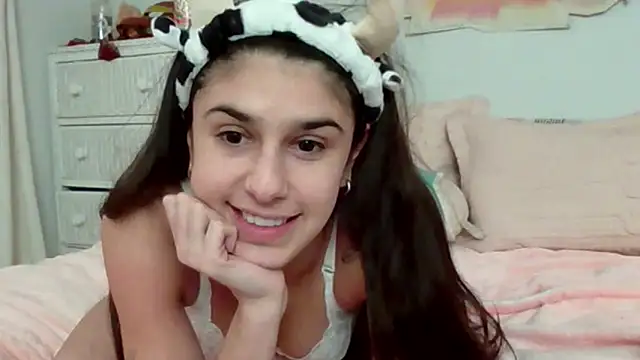 GigiChateauu's cam snapshot