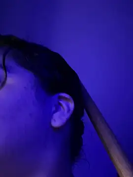 kimmiakiss22's cam snapshot