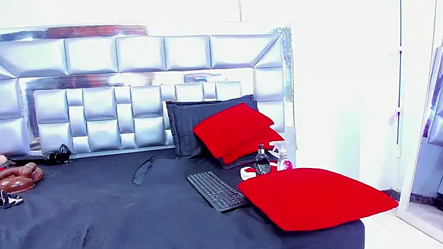 SweeT_Ebonyyx's cam snapshot