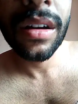 Viggu16947 live sex cam