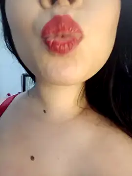 Isabellahot2 live sex cam