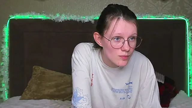 RoxyHerena's cam snapshot