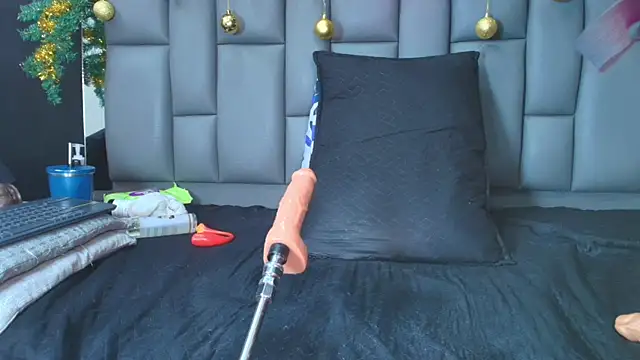 Roxana_gomez live sex cam