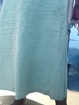 divyatamil143's cam snapshot