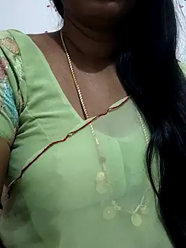 Tamil_Meera12's cam snapshot