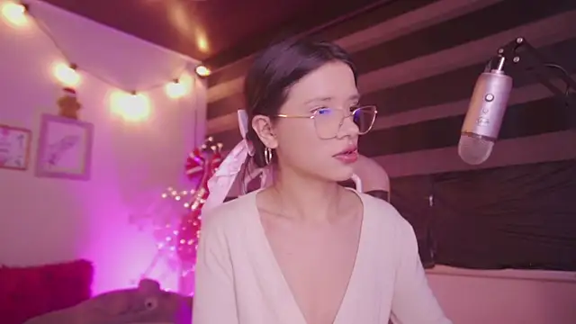 Lana_Dreams_'s cam snapshot