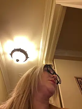 LittleMissEeve live sex cam