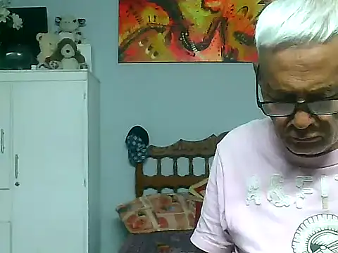 dirtysluttyfist live sex cam