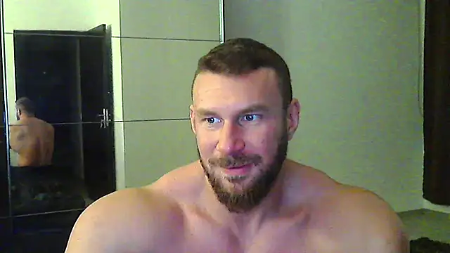 muscularkevin live sex cam