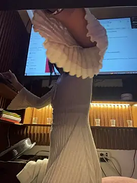 Lia__white live sex cam