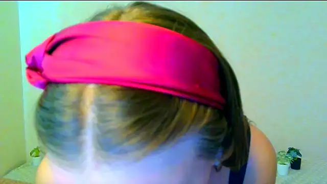 _tulipI8_Jess_beautiful's cam snapshot