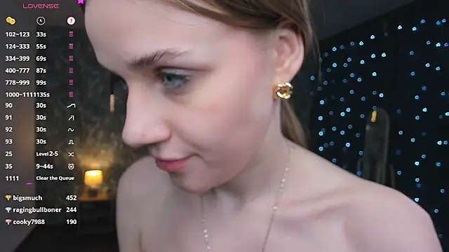 OdellaFrake live sex cam