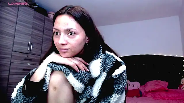 holy_juli's cam snapshot