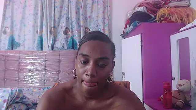 AishaOwens's cam snapshot