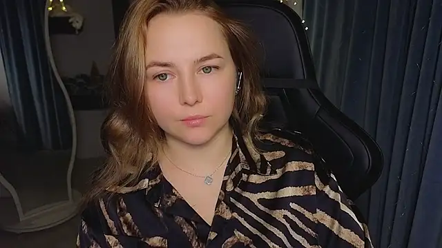 Mira_Mermayd's cam snapshot