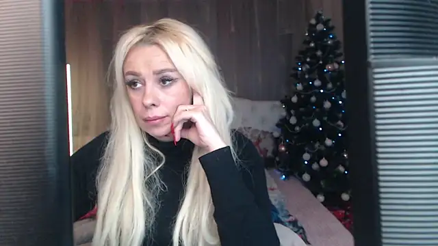 KatrinaCharm's cam snapshot