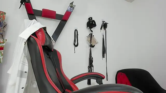 RoughSex_and_BDSM's cam snapshot