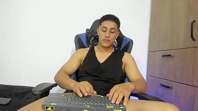 dorman_boy's cam snapshot