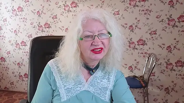 Maya_Mayflower's cam snapshot