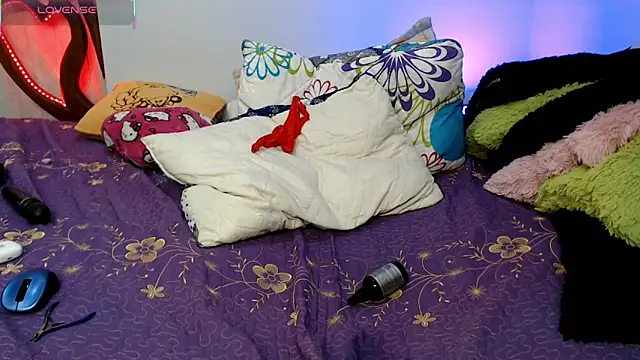 naihroby's cam snapshot