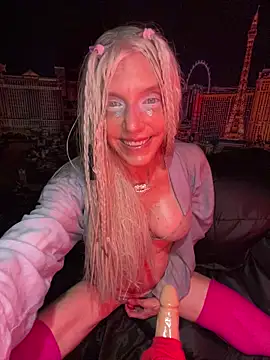 1NikiVegas's cam snapshot