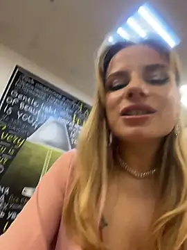 LanaSparks live sex cam