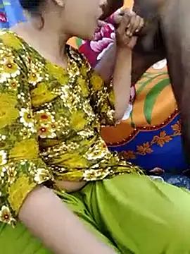 sexylive1100's cam snapshot