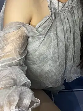 Sisilaydy_01's cam snapshot