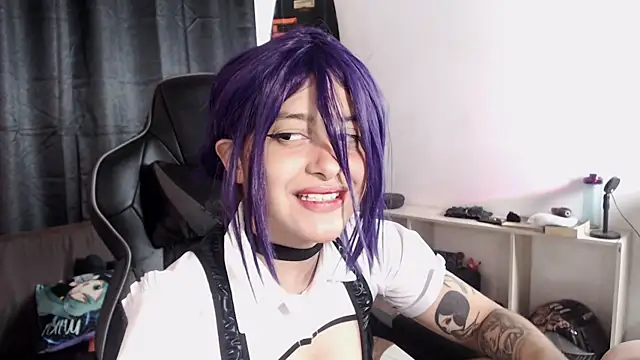 lizzy-c-e-e's cam snapshot