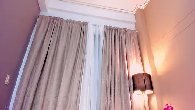 LaraGoldd's cam snapshot