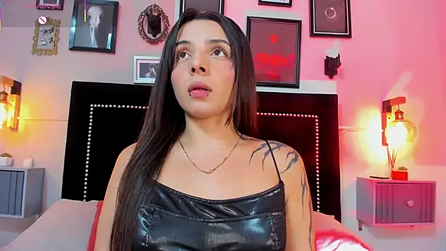 Charlotte__Benett's cam snapshot