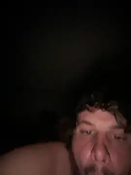 Sluttyspunguy live sex cam