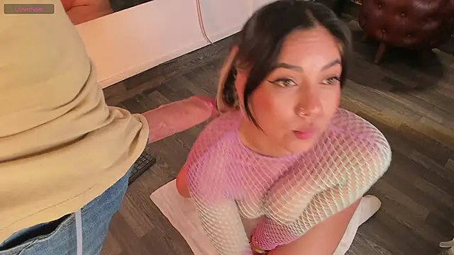 AliceHanz's cam snapshot