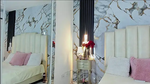 lulumars's cam snapshot