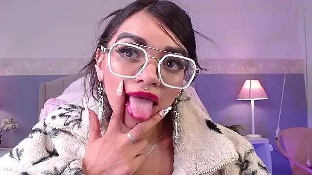 Emerald_gh's cam snapshot