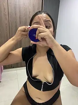 lunita_sweet5's cam snapshot