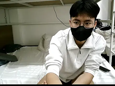 Gwencloudy live sex cam