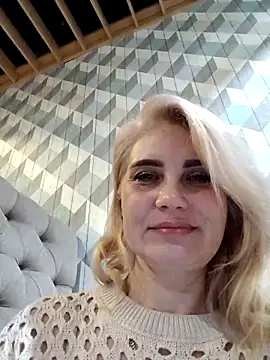 JennyOMay live sex cam