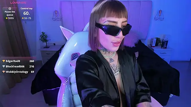 Gyal_8_'s cam snapshot