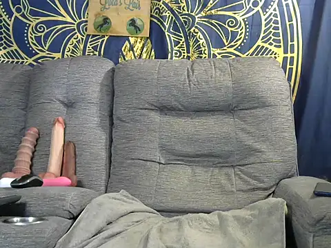 lovely_lola1111's cam snapshot