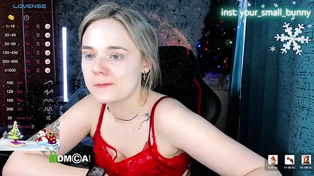 Your_small_bunny's cam snapshot