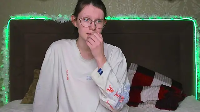 RoxyHerena's cam snapshot